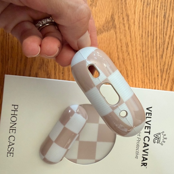 SOLD Velvet Caviar Nude Vibe Checker iPhone 17 Pro Case + AirPod Pro Case - Picture 10 of 13